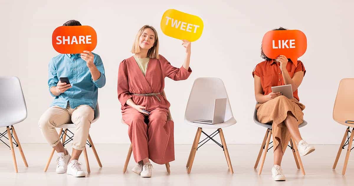 Minimal | Στατιστικά στοιχεία χρηστών social media στην Ελλάδα το Μάρτιο 2021